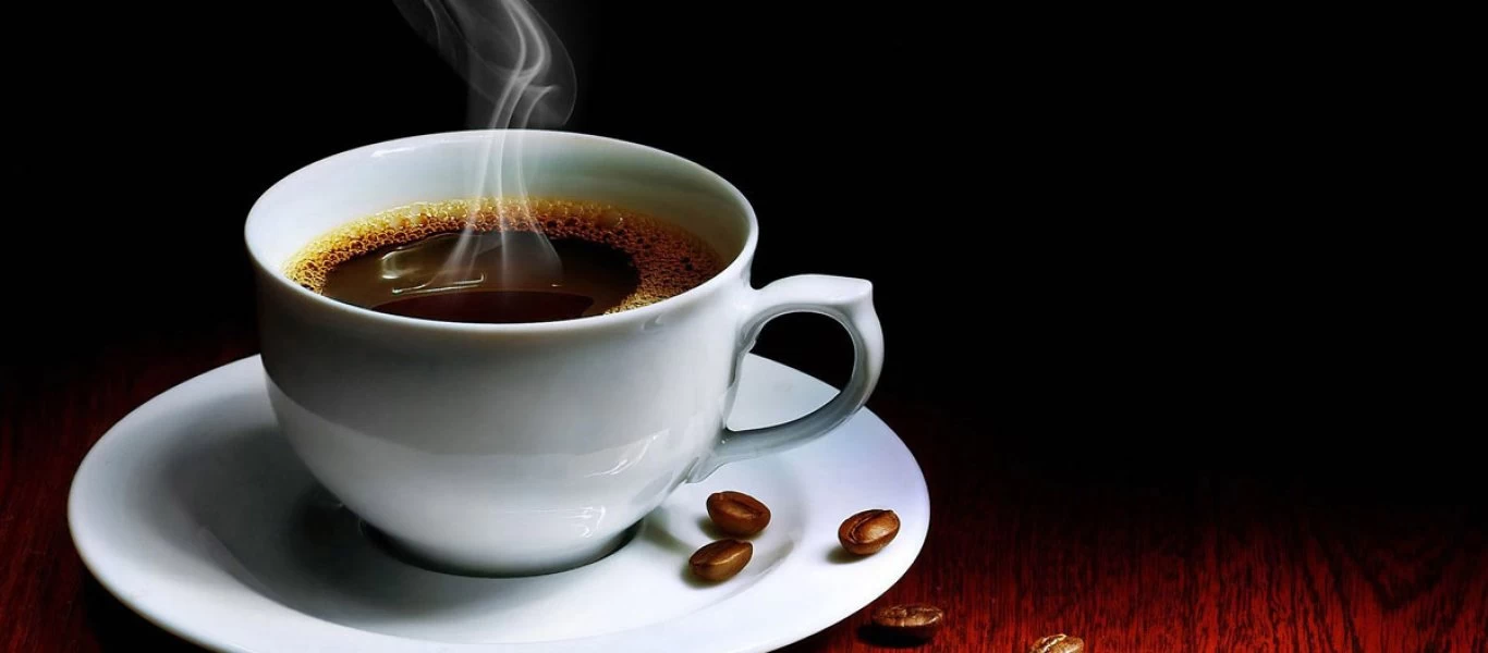 Καρκίνος οισοφάγου: Γιατί είναι επικίνδυνα τα καυτά ροφήματα;